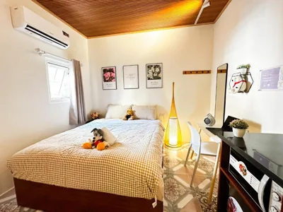 Tweepersoonskamer met eigen badkamer — La Casa Di Dicembre 42 Thợ Nhuộm